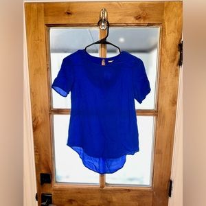 Small asymmetrical hi-lo royal blue blouse